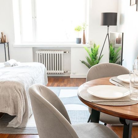 2Ndhomes Cozy Helsinki Center Studio With Park View エクステリア 写真